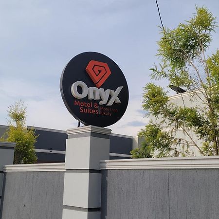 Onyx Motel And Suites Mbarara Ngoại thất bức ảnh